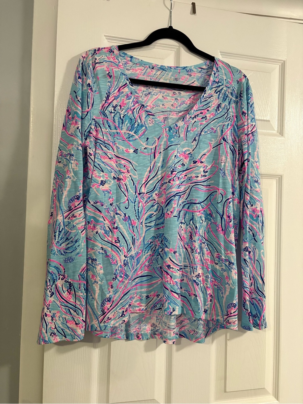 Lilly Pulitzer Light Blue Floral V-Neck Long Sleeve Top